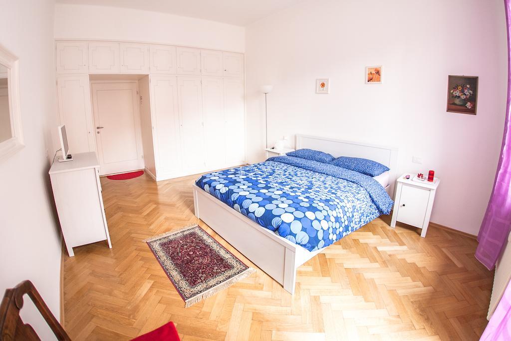 ヴィラ アニタ ルームズ ボルツァーノ 部屋 写真