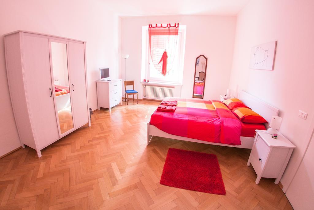 ヴィラ アニタ ルームズ ボルツァーノ 部屋 写真